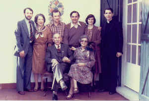 second-set2_4-group shot on porch older couple in front.jpg (123594 bytes)