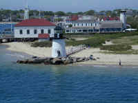 NantucketLighthouse.jpg (55367 bytes)